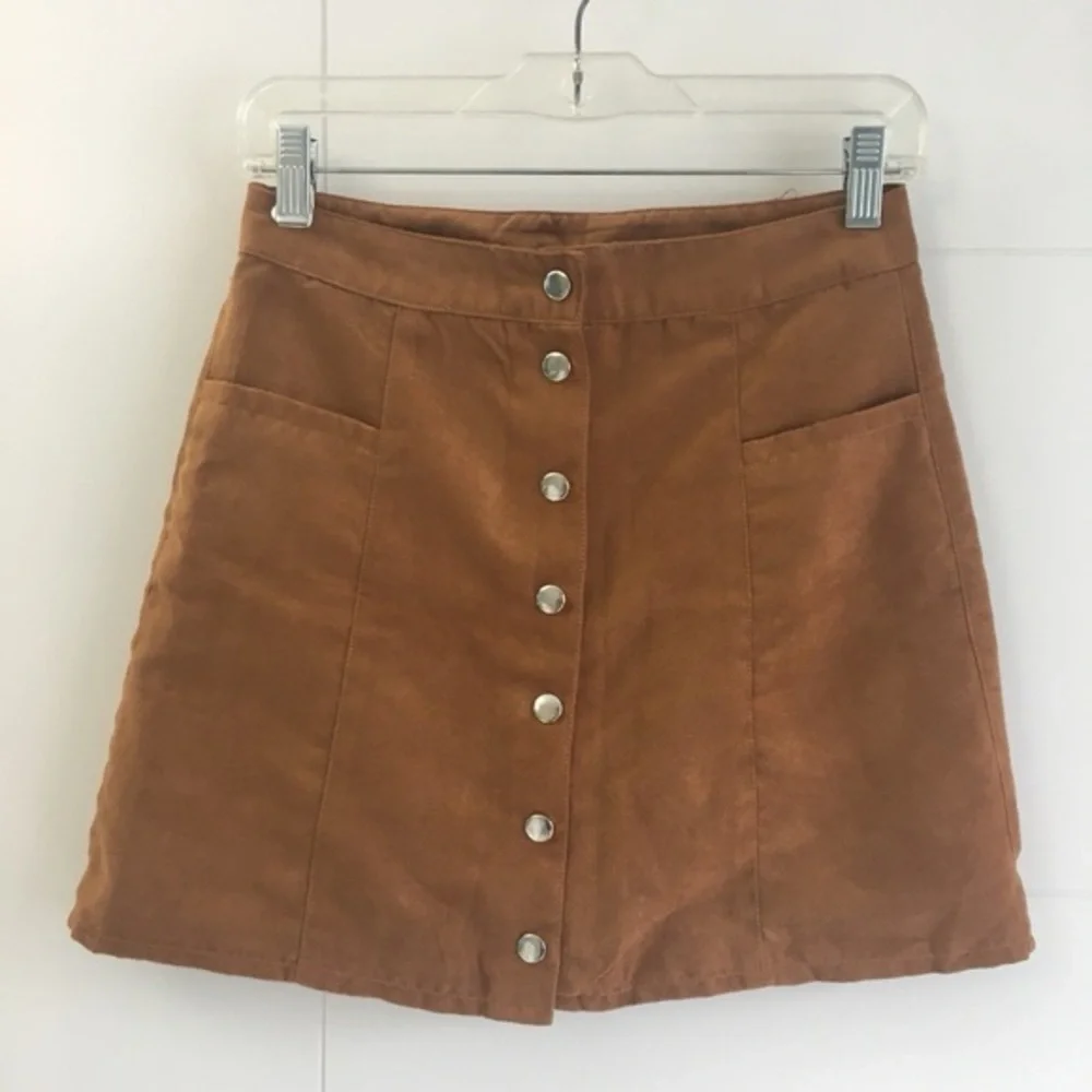 Faux Suede Camel Button Down Skirt by H&M - Picture 2 of 3